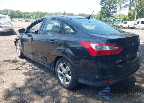2013 Ford Focus Se z USA, uszkodzony, nr VIN 1FADP3F26DL215917